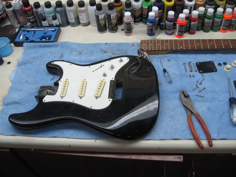 How to Custom Paint your Electric Guitar (stepbystep) 75 + pics.